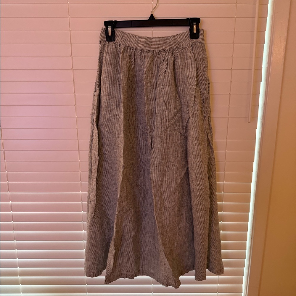 Chic Gray Maxi Skirt